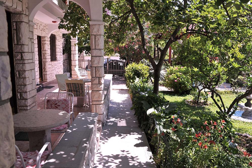 Vila Mila Petrovac ภายนอก รูปภาพ