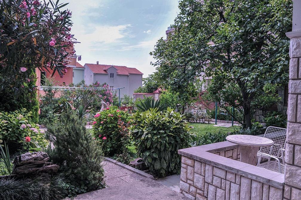 Vila Mila Petrovac ภายนอก รูปภาพ